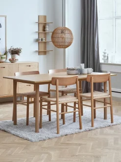 ALSTED + ISLEVALSTED L160 table col. chêne + 4 ISLEV chaises ss accoudoirs-JYSK Online