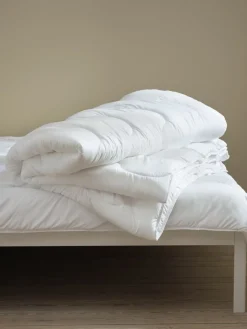 MARIEGoldCouette synthétique 240x220 MARIE chaude-Dunlopillo Clearance