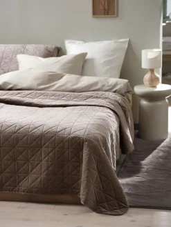 ENGBLOMMECouvre-lit ENGBLOMME 220x240-JYSK Outlet