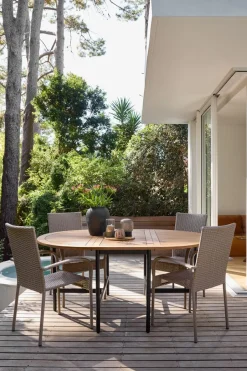 GUDHJEMChaise empilable GUDHJEM l-JYSK Best