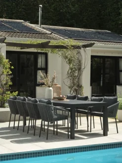 HESTEHAVETable de jardin HESTEHAVE l95xL205/275 noir-JUTLANDIA Outlet