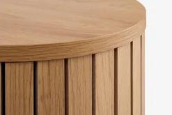 SPODSBJERGPiédestal SPODSBJERG Ø35 coloris chêne-JYSK Hot