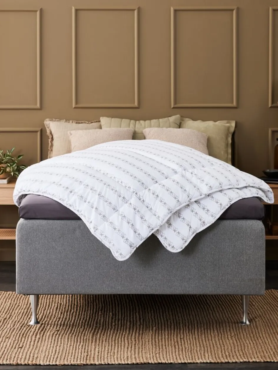 TRONFJELLETPlusCouette synthétique 240x220 TRONFJELLET chaude-JYSK Discount